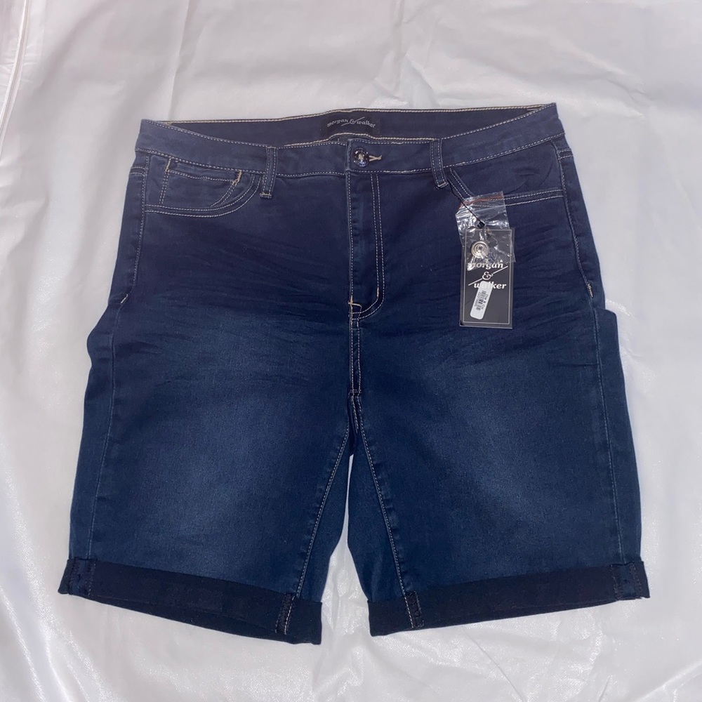 Morgan and walker size 14 dark jean shorts with tags on